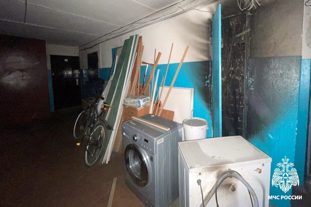    Происшествие случилось в ночь с субботы на воскресенье в доме № 75.