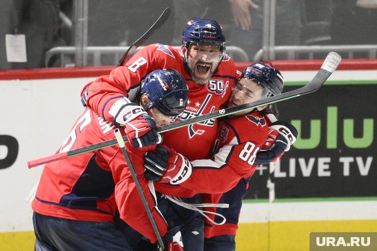  От рекорда Гретцки к рекорду Овечкина: как прошел исторический матч «Нью-Йорк» — «Вашингтон»  📷
