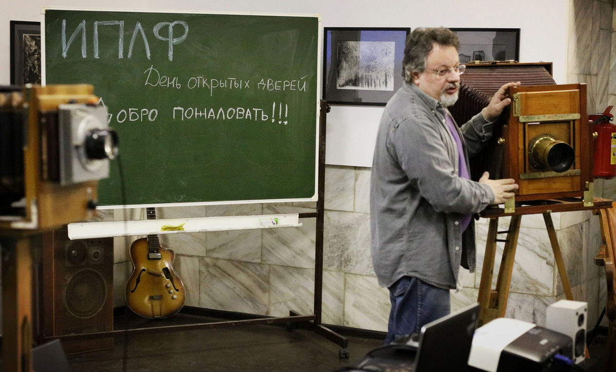 Мастер ИПЛФ Сергей Шахиджанян выступает перед абитуриентами на ДОД