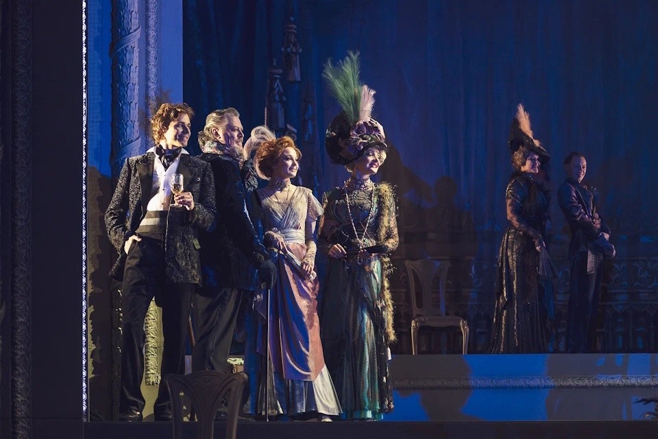    Театр Пушкина приглашает посмотреть элегантную и искрометную комедию по пьесе Оскара Уайльда. Фото: Пресс-служба Департамента культуры Москвы