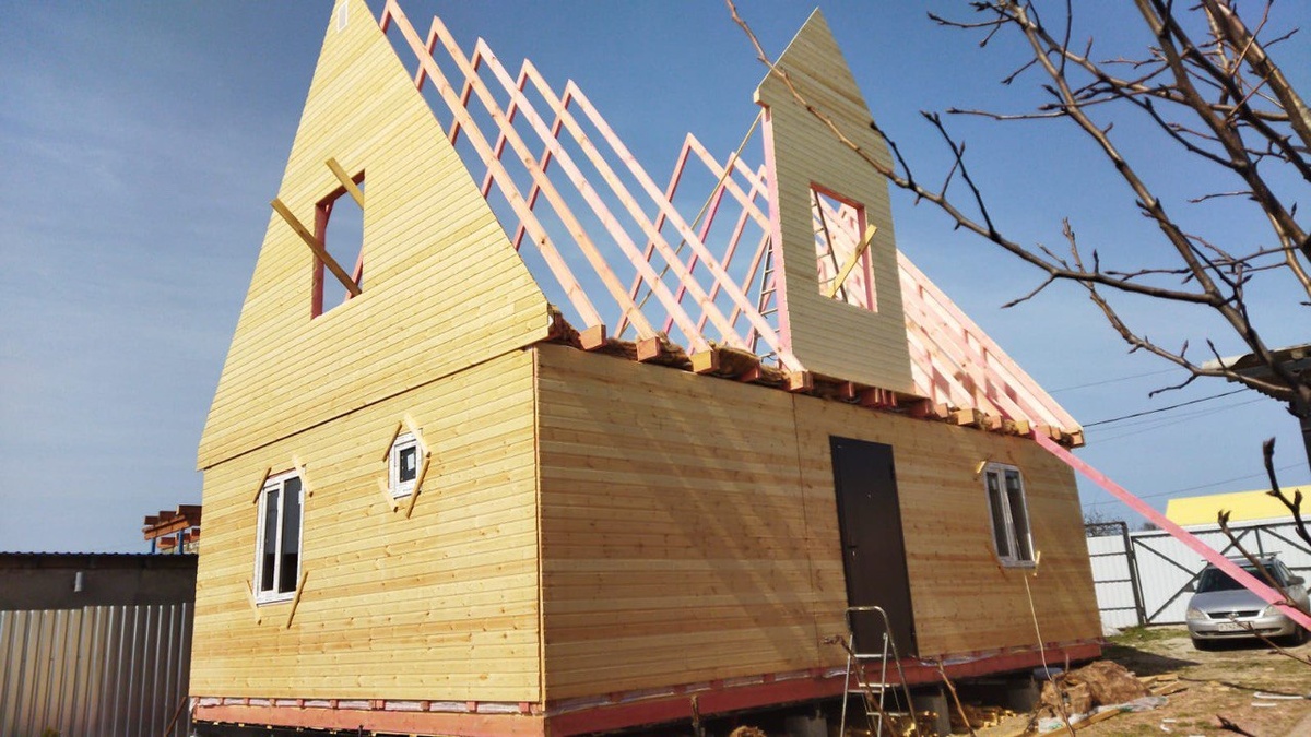 Каждый дом, построенный нами обрабатывается перед монтажем