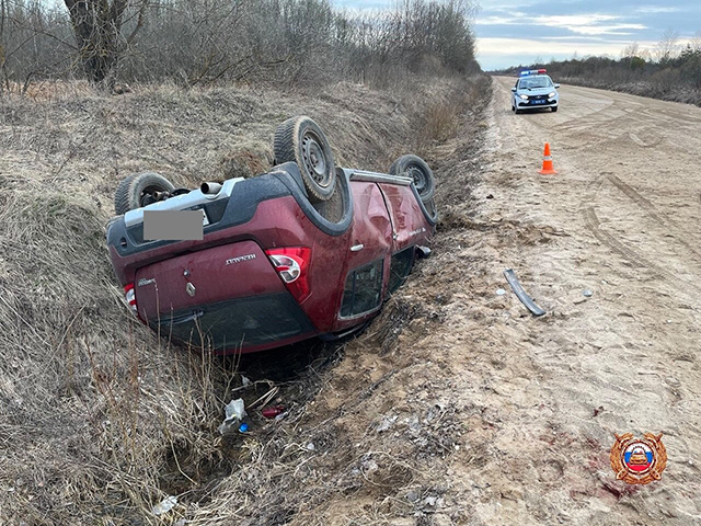 В Тверской области из-за пьяного водителя опрокинулся «Рено» с ребенком и женщинами