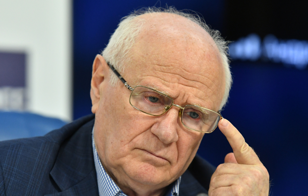    Заслуженный тренер СССР по баскетболу Евгений Гомельский  Максим Григорьев/ТАСС