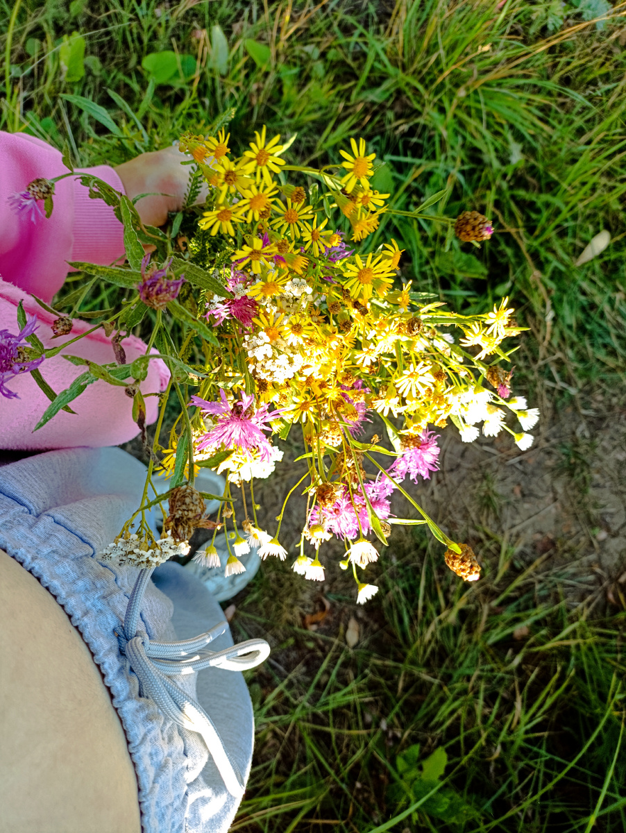 Здесь у меня ещё совсем маленький животик