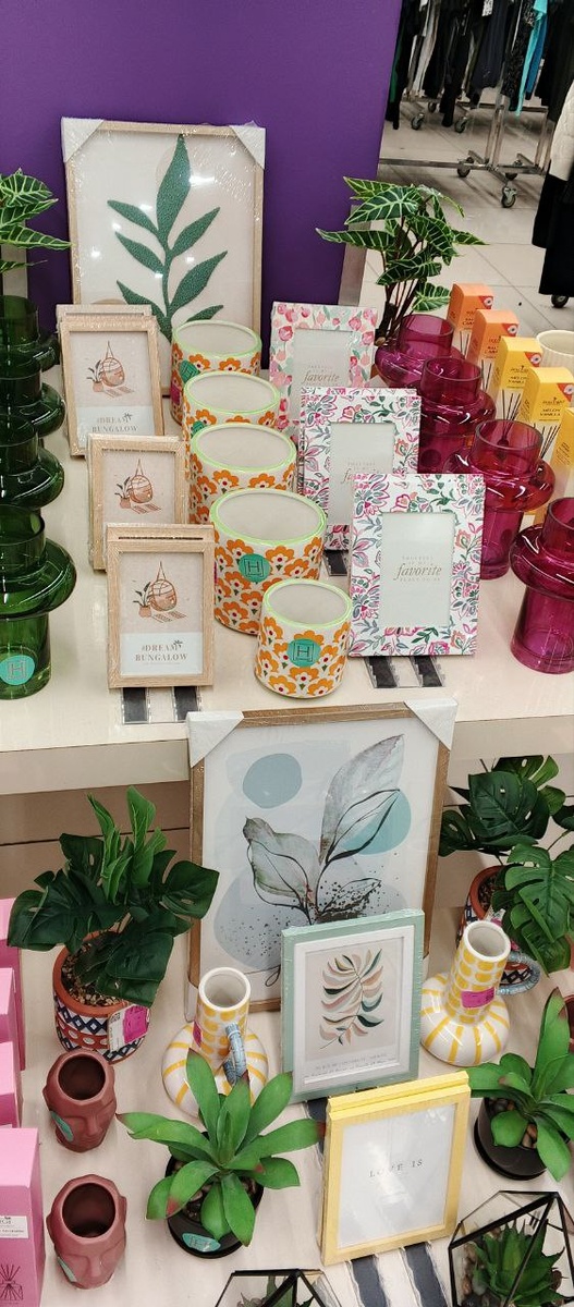 В магазинах представлен большой выбор декора