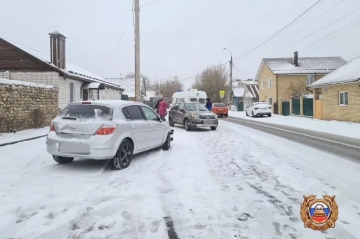    В Твери на Шишкова столкнулись две иномарки, пострадала женщина-водитель