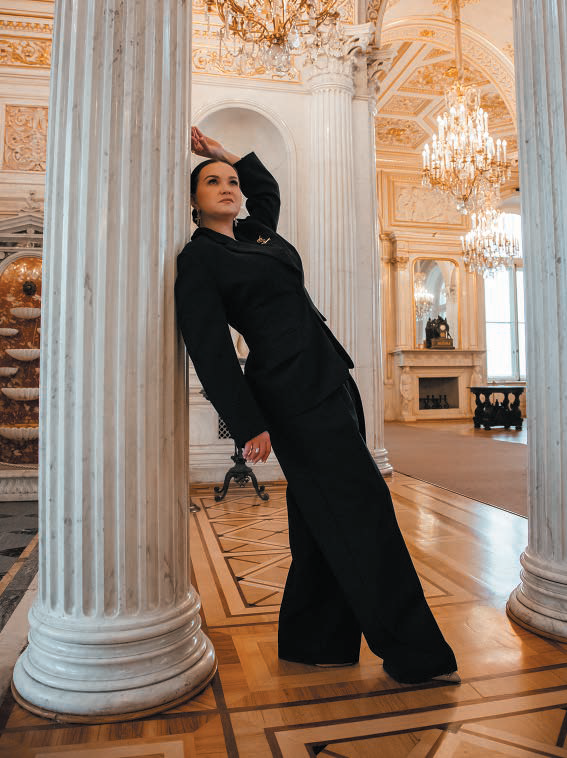 Елена Кузнецова, эксперт по продажам и продюсер, куратор сообщества 
«Код Публичности» в Санкт-Петербурге.