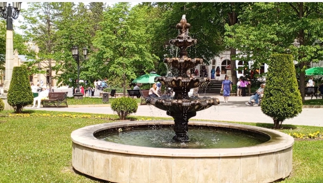 Фонтан возле Лермонтовской площадки