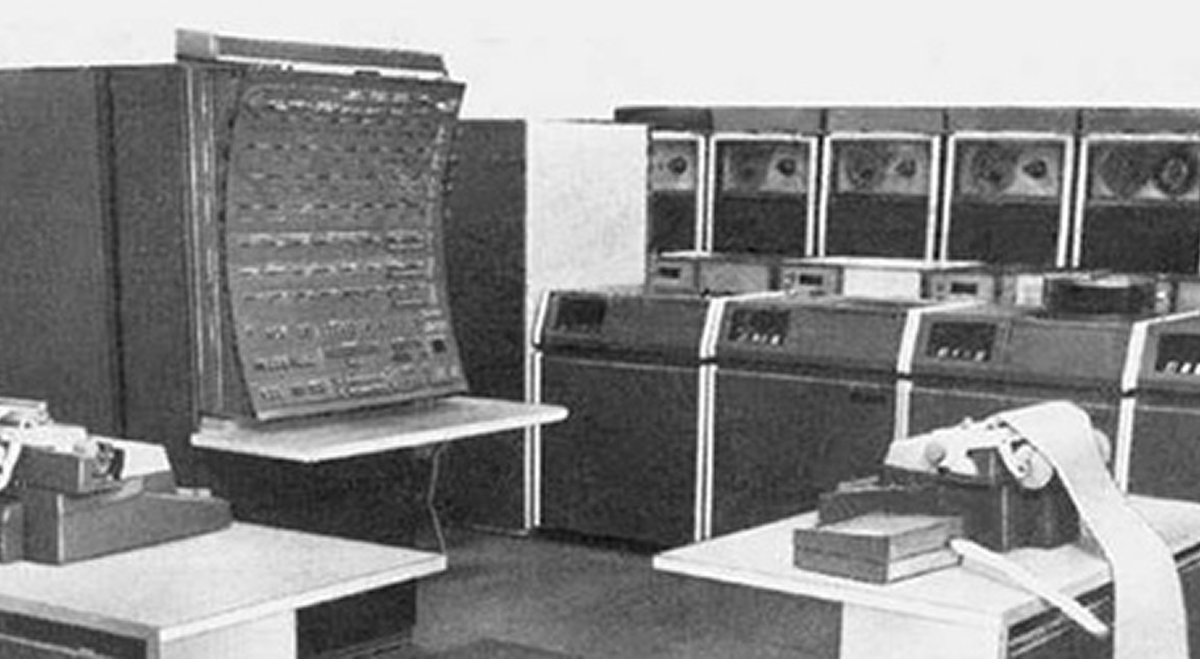 ЕС ЭВМ – советский компьютер-аналог серий System/360 и System/370 фирмы IBM. Фотография: виртуальный архив ВГУ