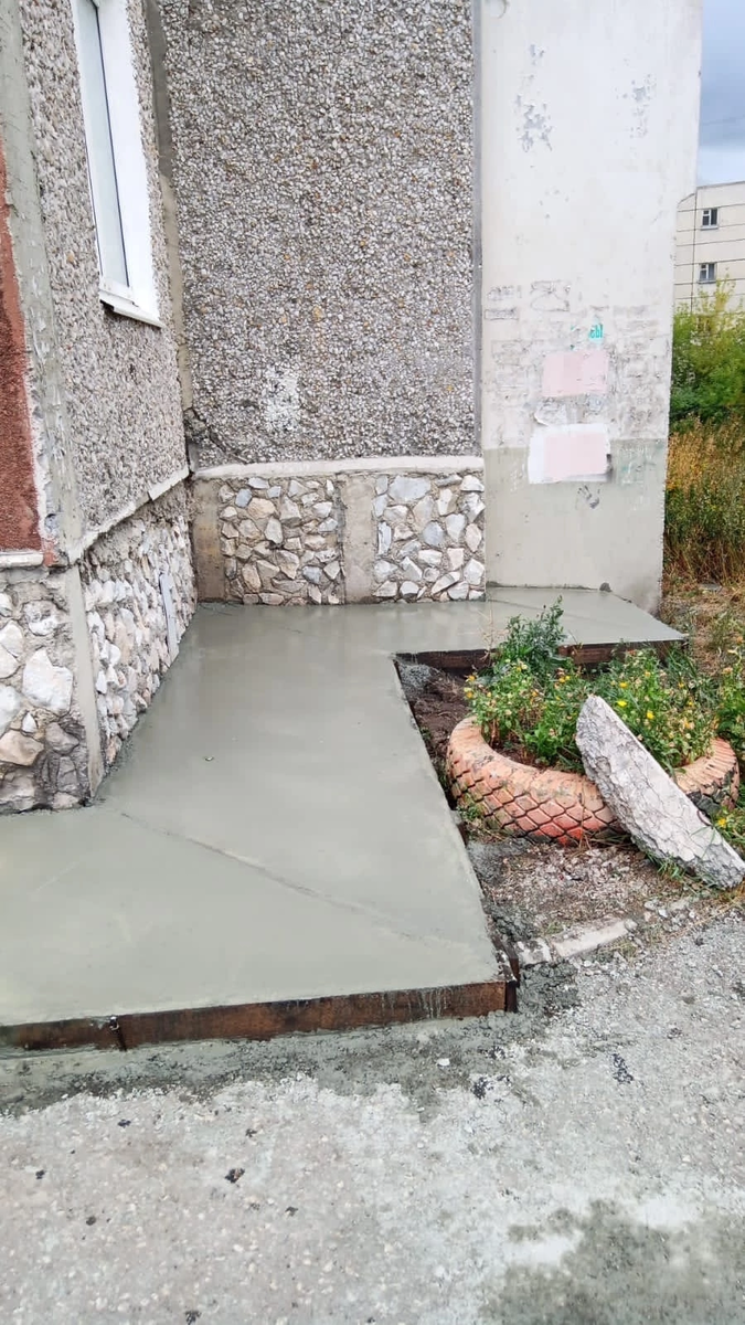 Новое покрытие отмостка