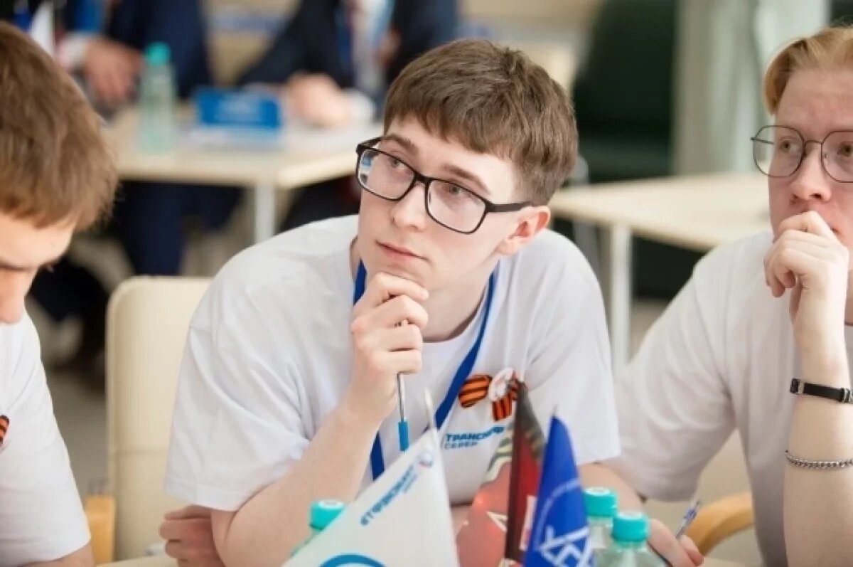    Ребята состязались в знании истории трубопроводного транспорта.