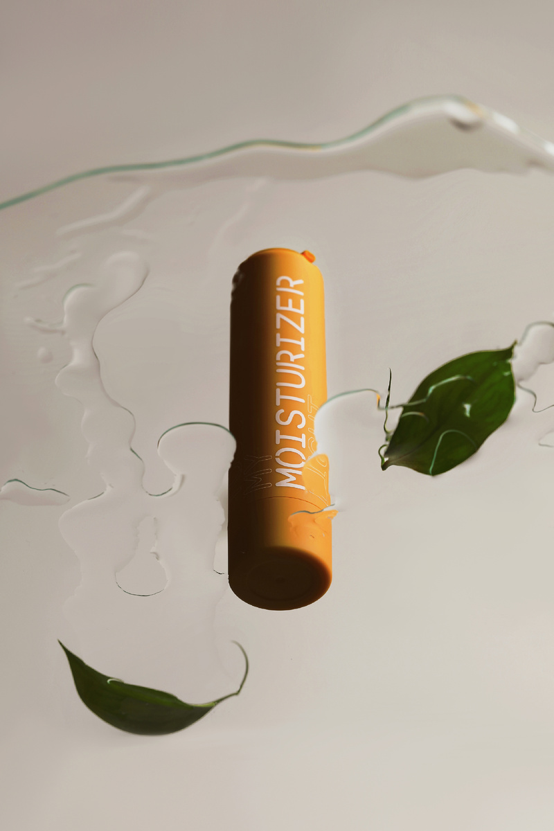 Легкий увлажняющий крем для лица от Don't Touch My Skin.