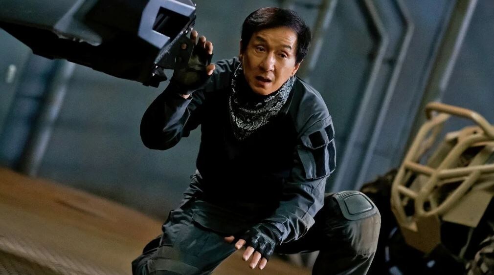 Комедийные новинки, в которых играют звезды «старой доброй гвардии». После прочтения статьи угадайте из какого фильма кадр? ;-)