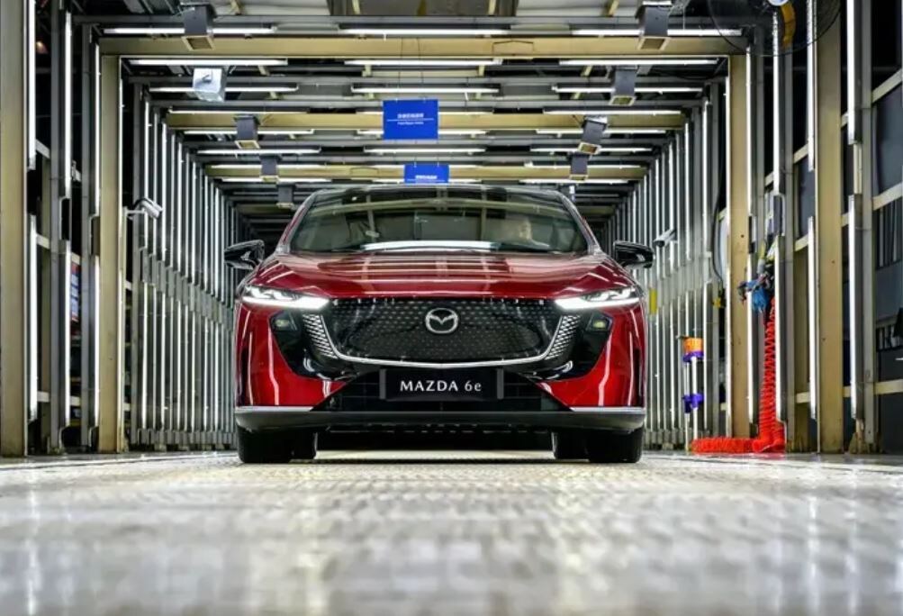 Серийное производство Mazda 6e для зарубежных рынков стартовало в Поднебесной.