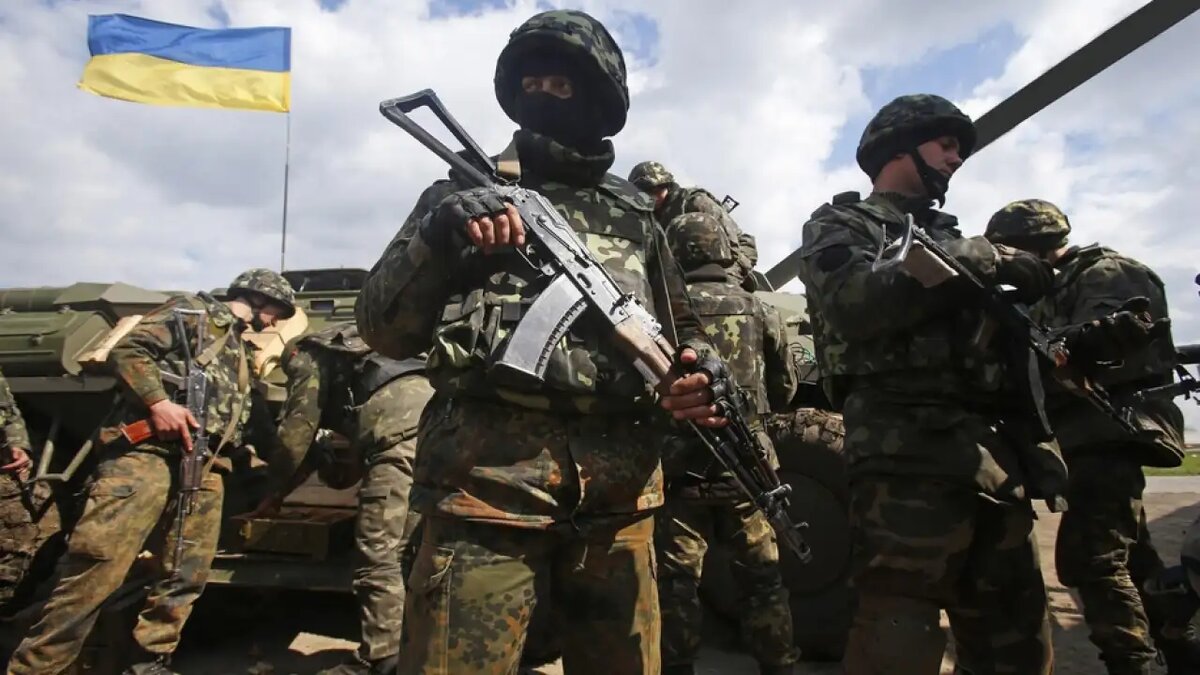    Украинские военнослужащие.