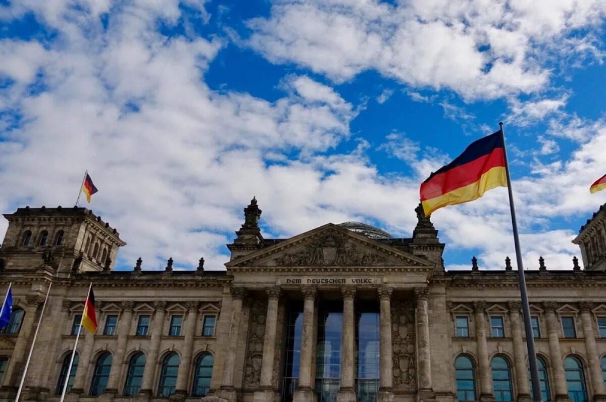    Отпуск обреченных.