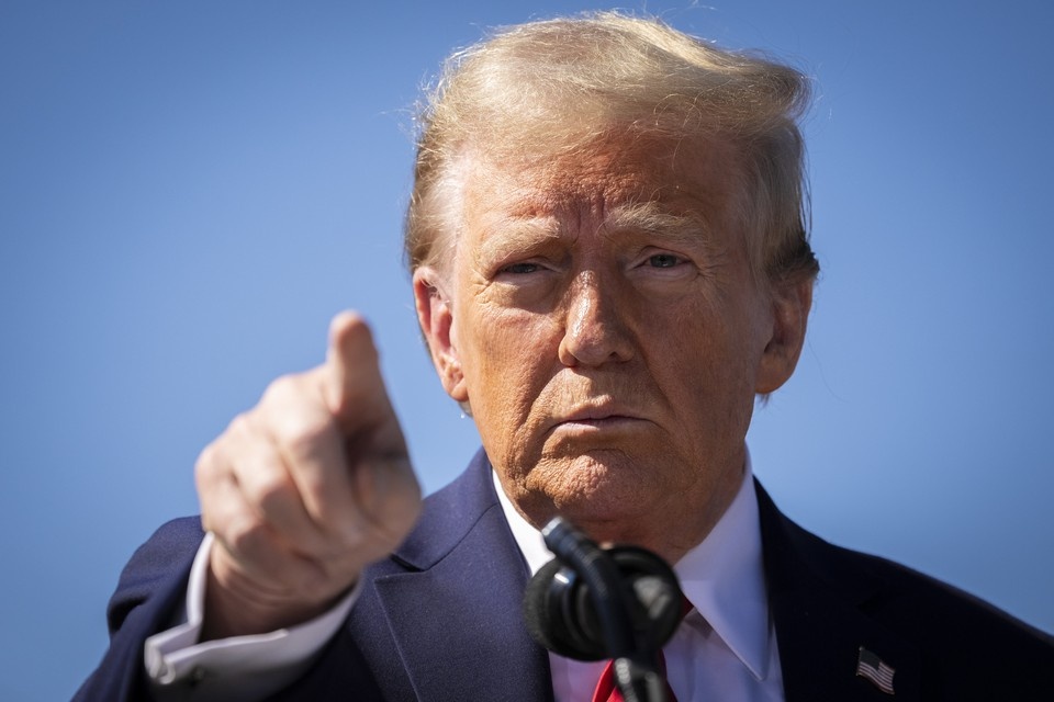    В конце прошлой недели Трамп объявил о повышении импортных пошлин для… всего мира. Фото: Angelina Katsanis/POLITICO/Associated Press/East News.