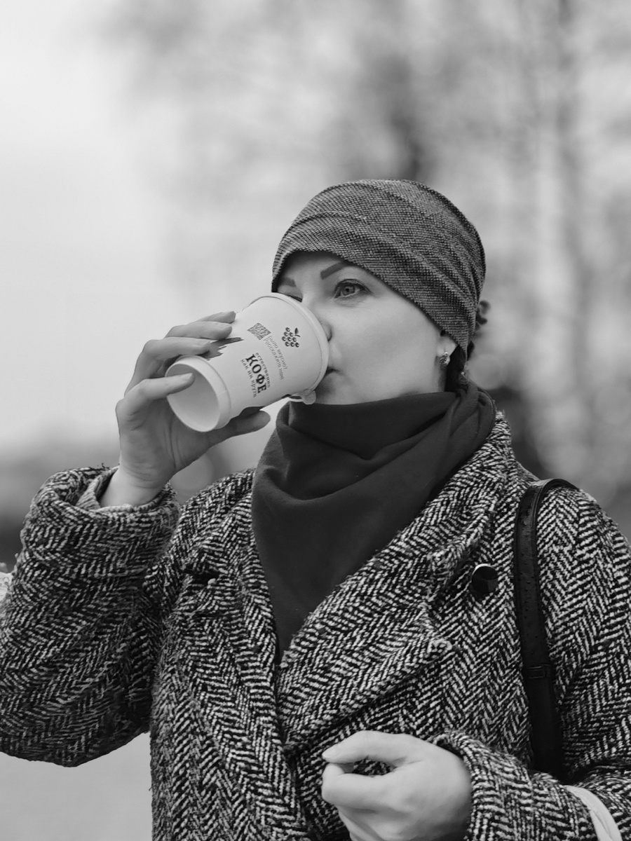 В любой непонятной ситуации пей кофе. Или спи. 