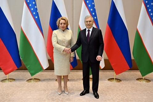 Валентина Матвиенко и Шавкат Мирзиёев. Фото пресс-службы президента Узбекистана