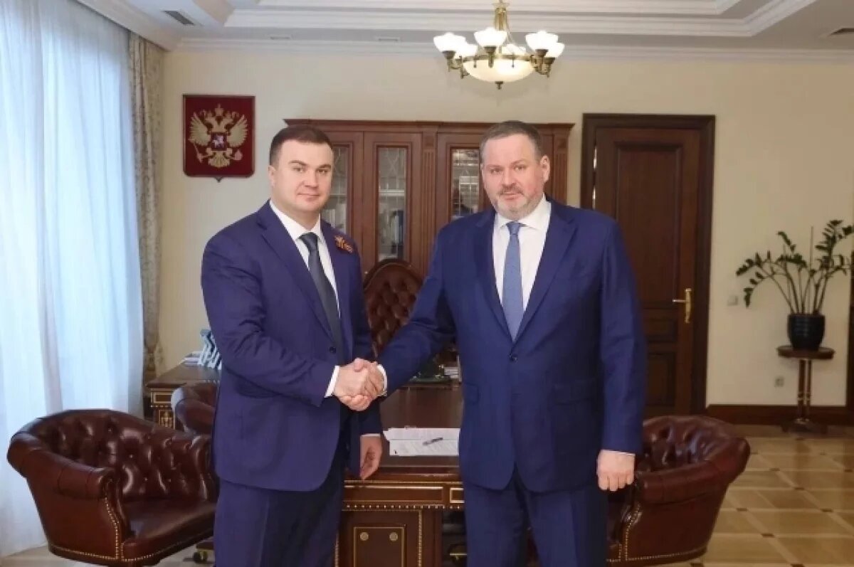    Создание в Омске молодёжного кадрового центра обсудили в Москве