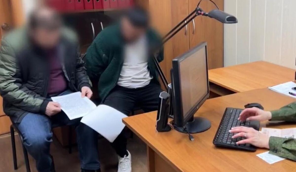     Задержанные подозреваемые. Источник: СК РФ Автор фото: СК РФ