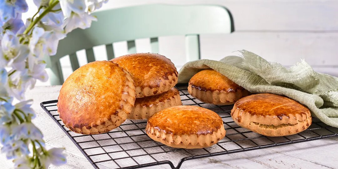 Домашние коржики на кефире в духовке, пошаговый рецепт с фото на 344 ккал