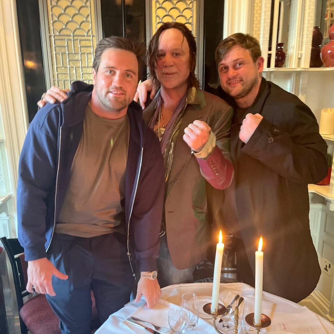 Братья Лиам и Райан Воган с Микки Рурком