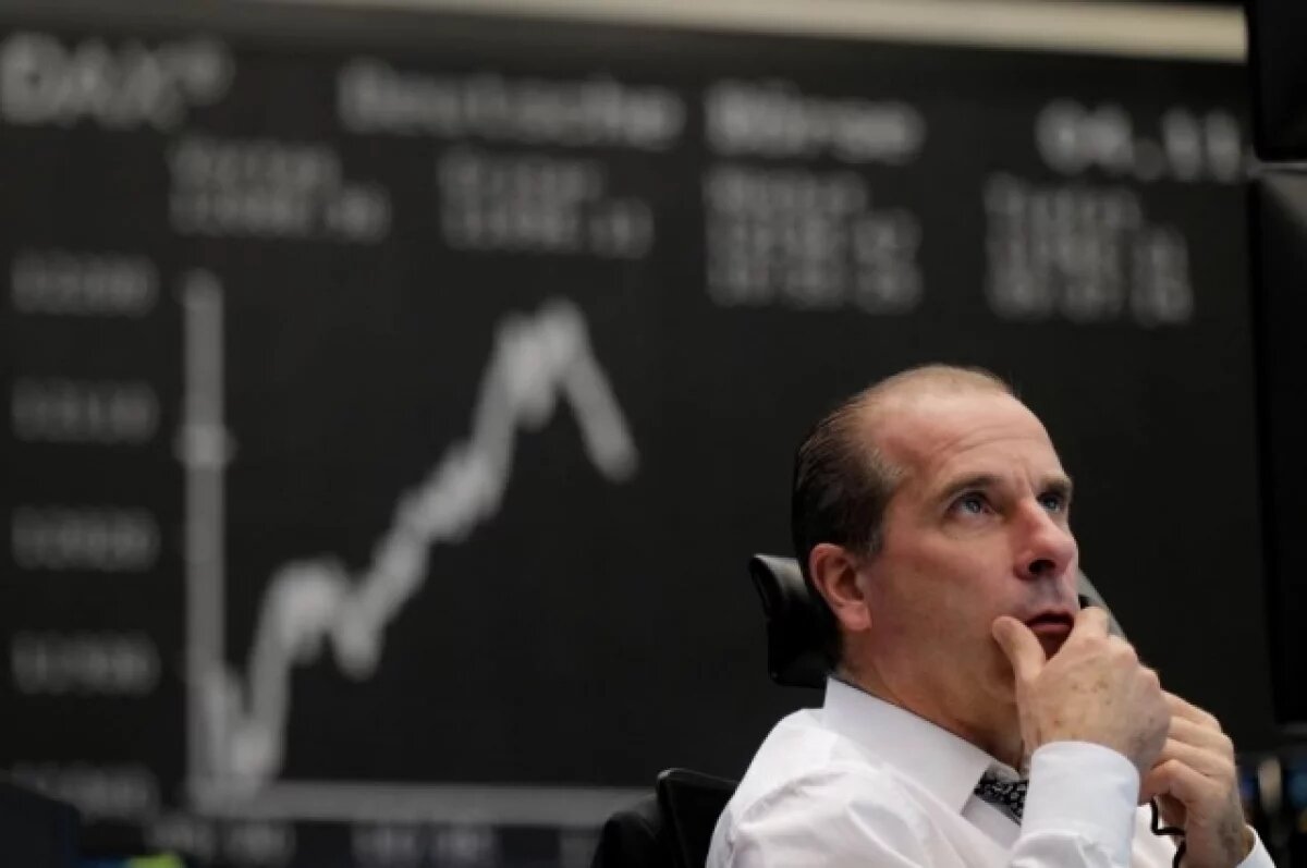    Американские фондовые рынки открылись падением более чем на 3%