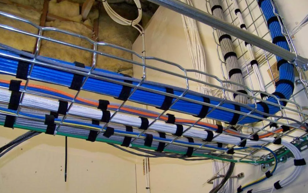 Симметричные разводки кабель-каналов