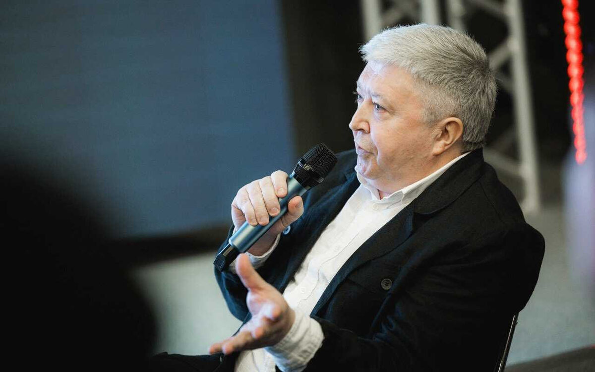    На какой срок Александр Хинштейн планирует задержаться в Курской области? Фото – из архива Владимира Слатинова