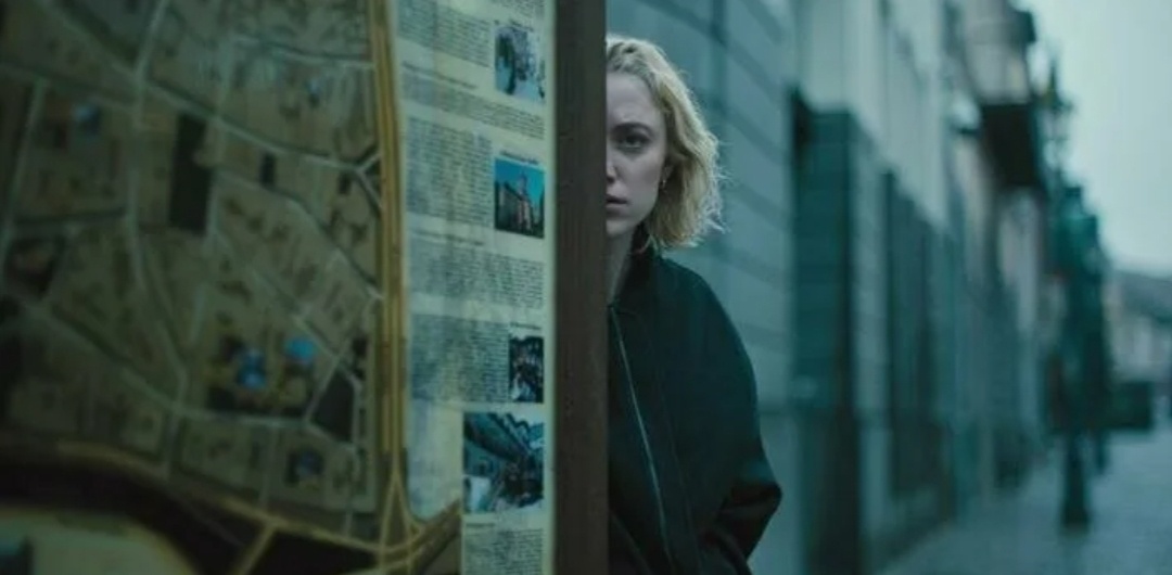 Кадр из фильма "Наблюдающий"