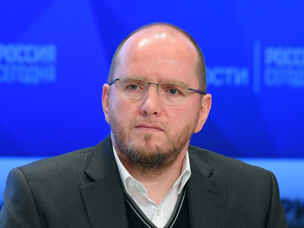    Продюсер Алексей Петрухин на пресс-конференции в Международном мультимедийном пресс-центре МИА "Россия сегодня" в Москве© РИА Новости / Владимир Трефилов