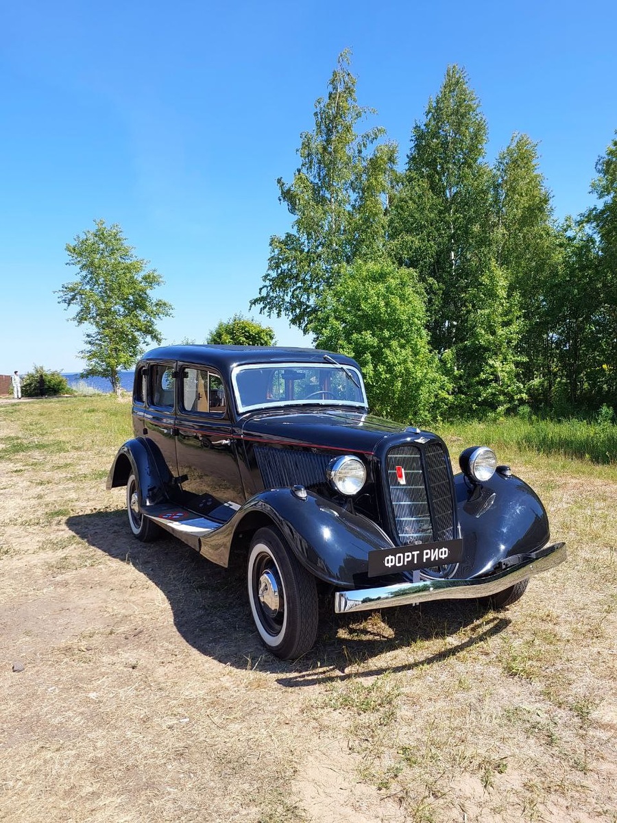 Экспонат на территории форта Риф