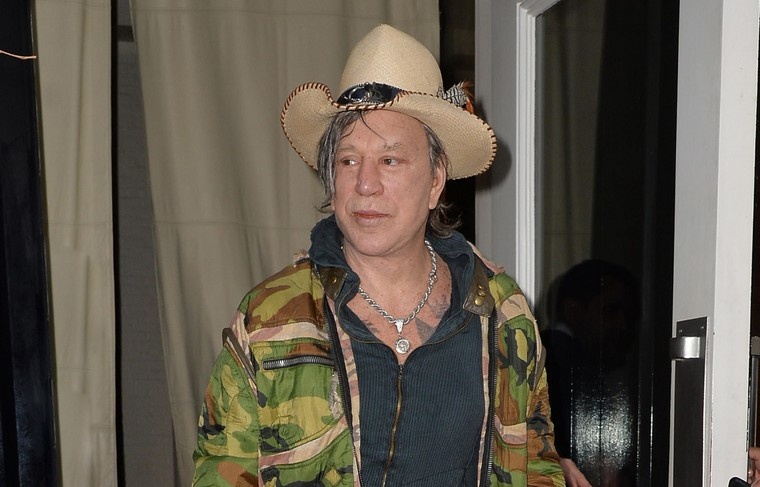    AUG/face to face/Global Look Press