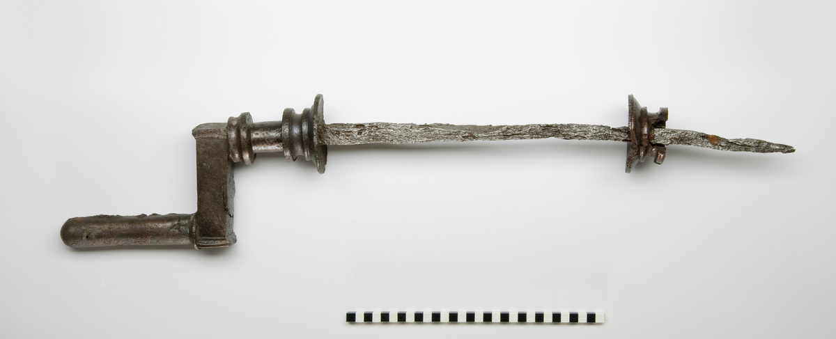 Римская кривошипная ручная дрель, датированная II веком до н.э./ Wikipedia