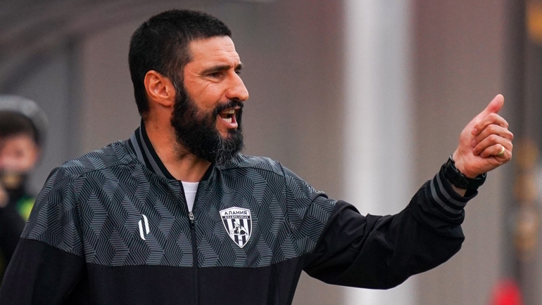    Главный тренер «Алании» Спартак Гогниев.ФК «Алания»