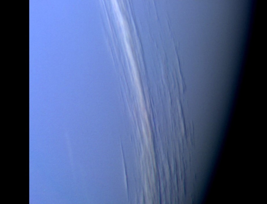 Нептунианские облака. Снимок NASA.
