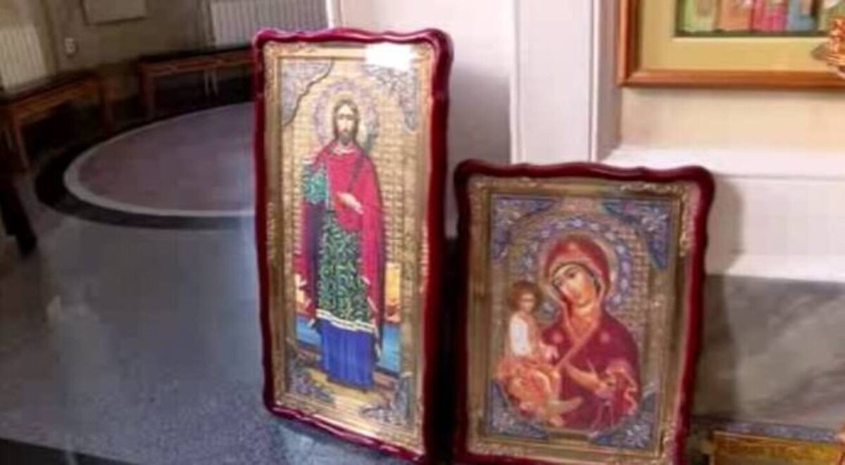    Иконы из разбитых храмов прибыли в Курск в день Благовещения