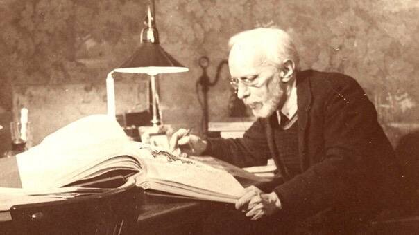 Вениамин Семенов-Тян-Шанский за работой.