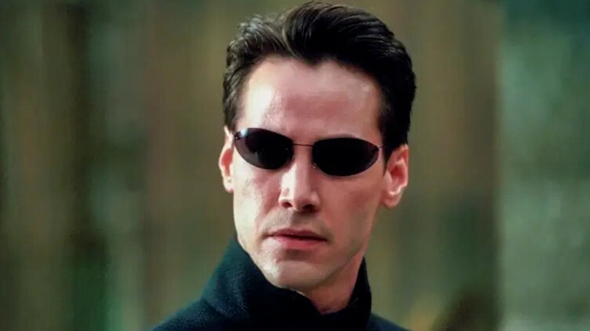    Фото: Кадр из х/ф "Матрица", реж. Братья Вачовски, 1999 г.; 5-tv.ru