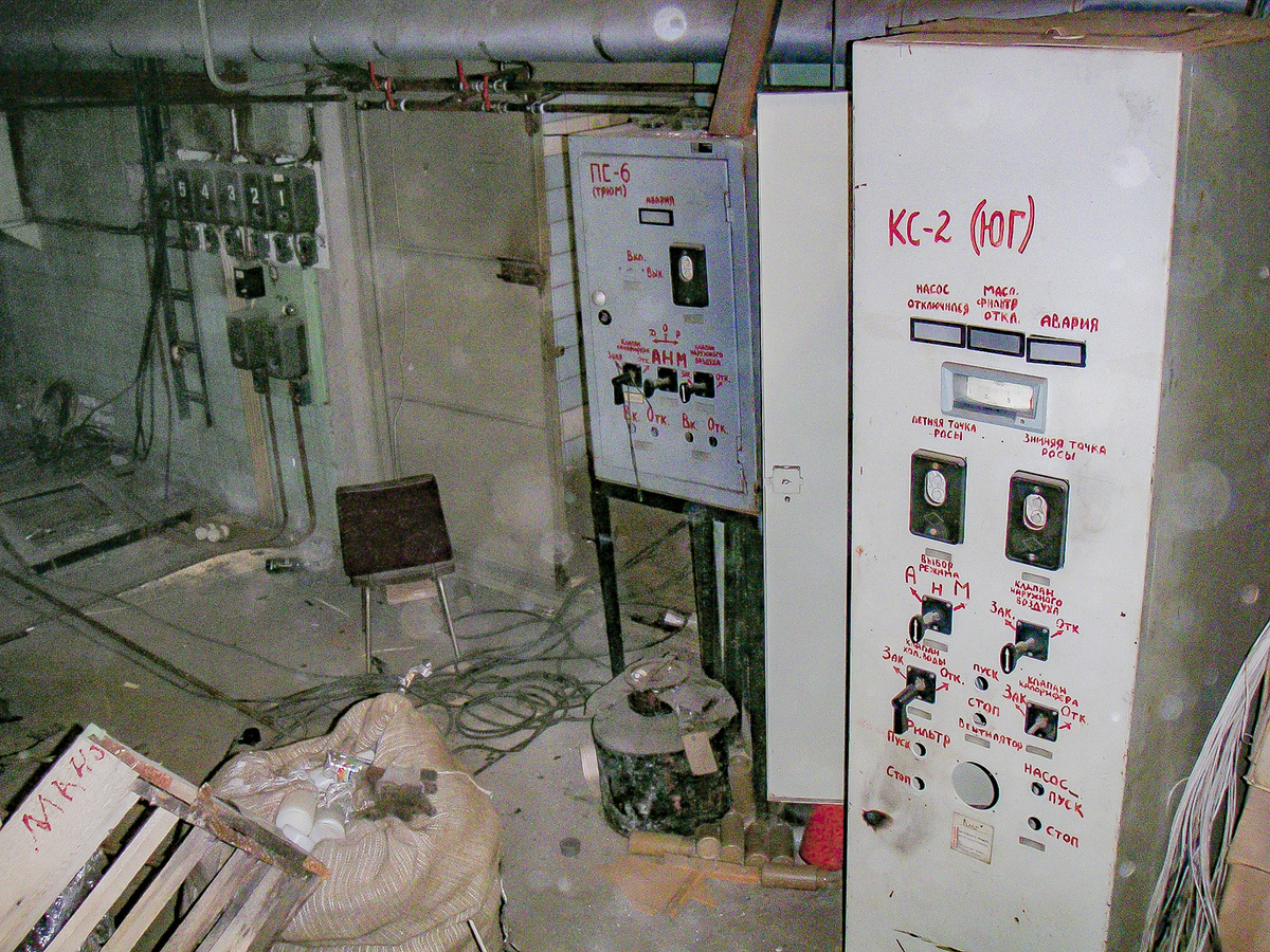 Шкафы управления приточной системы П-6 и кондиционера КС-2