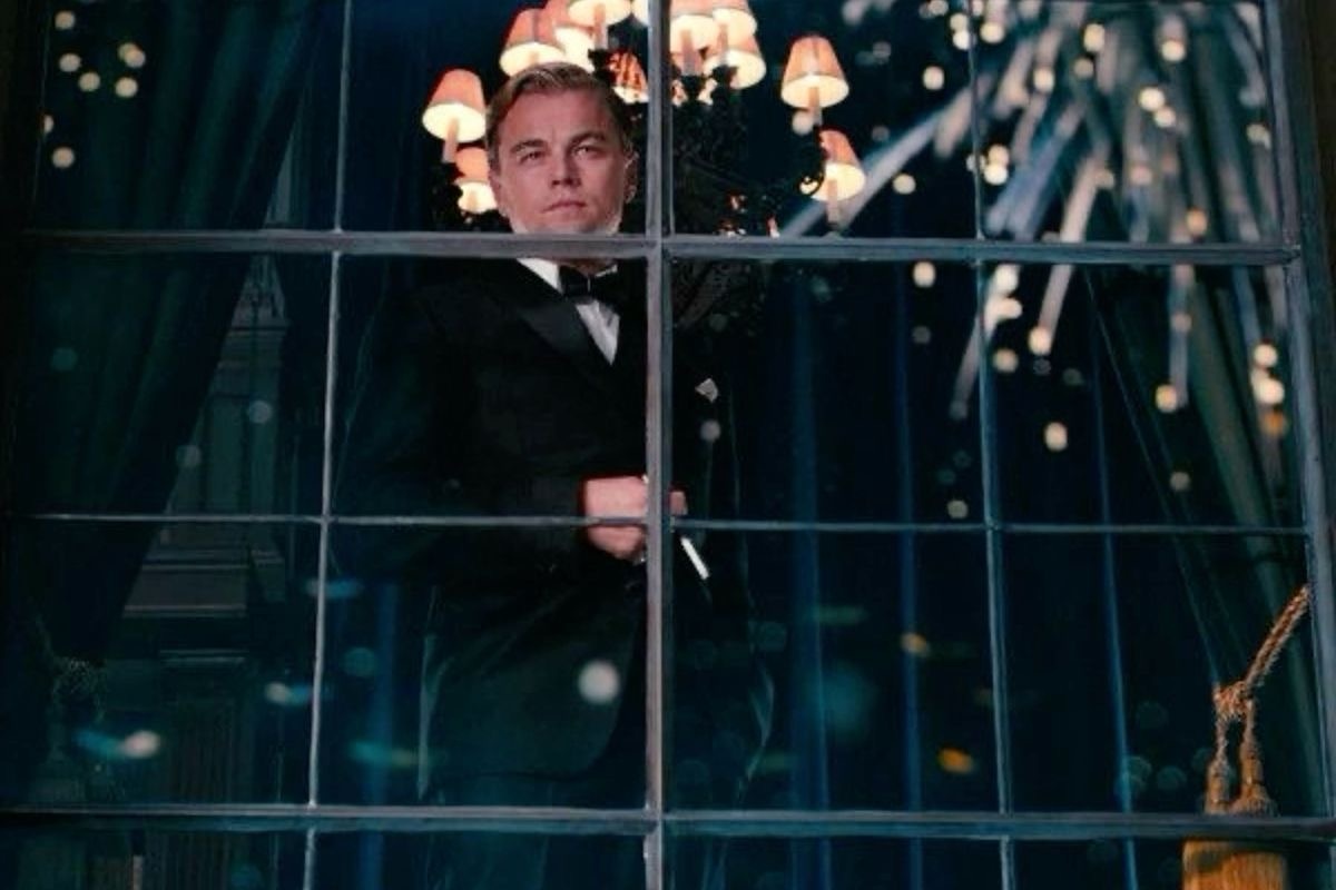 Купить дом напротив бывшей любовницы? Похоже на сталкинг…