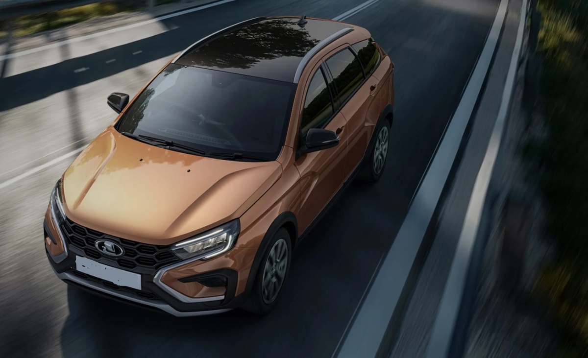 за Lada Vesta просят 2,1 миллиона рублей