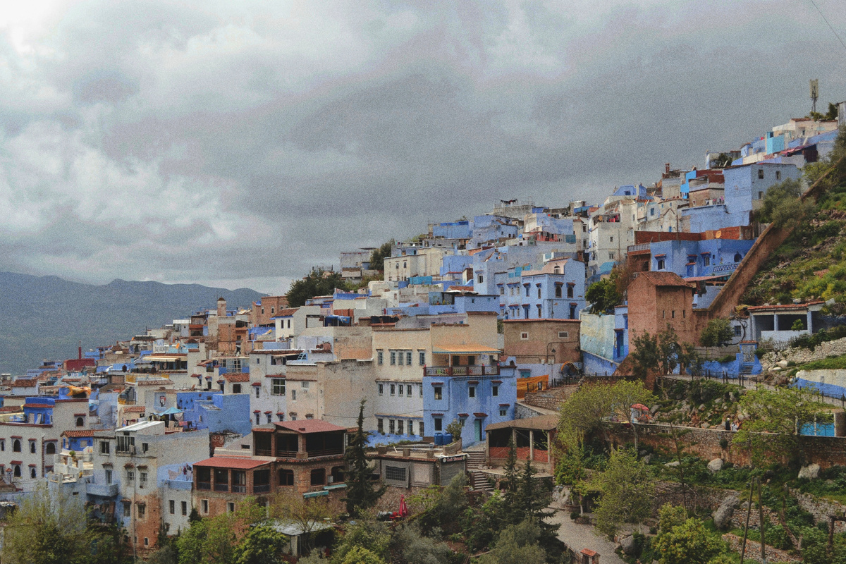   Вид на "Голубую жемчужину Марокко" город Шефшауэн.
