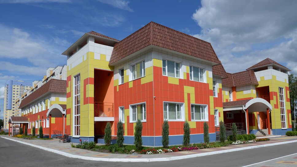 Чем объемнее будет каталог типовых проектов, тем меньше будут похожи друг на друга социальные объекты.📷Фото: Олег Харсеев / Коммерсантъ