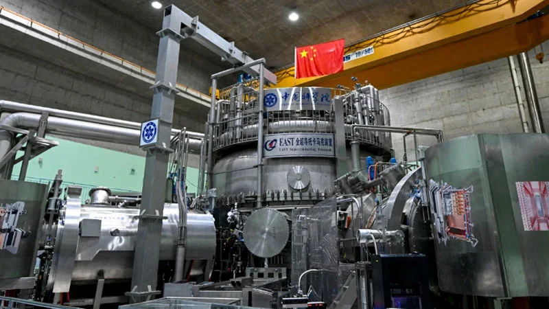 реактор EAST (Experimental Advanced Superconducting Tokamak или токамак HT-7U)