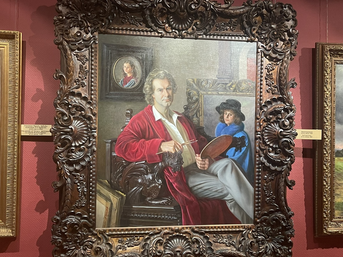 Автопортреты (листайте галерею)