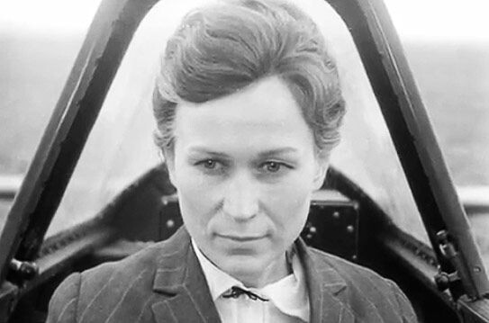 Фото: кадр из фильма «Крылья», 1966 г., реж. Л. Шепитько, Мосфильм