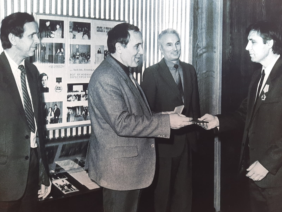 Фото: Награждение Попова В.И. 