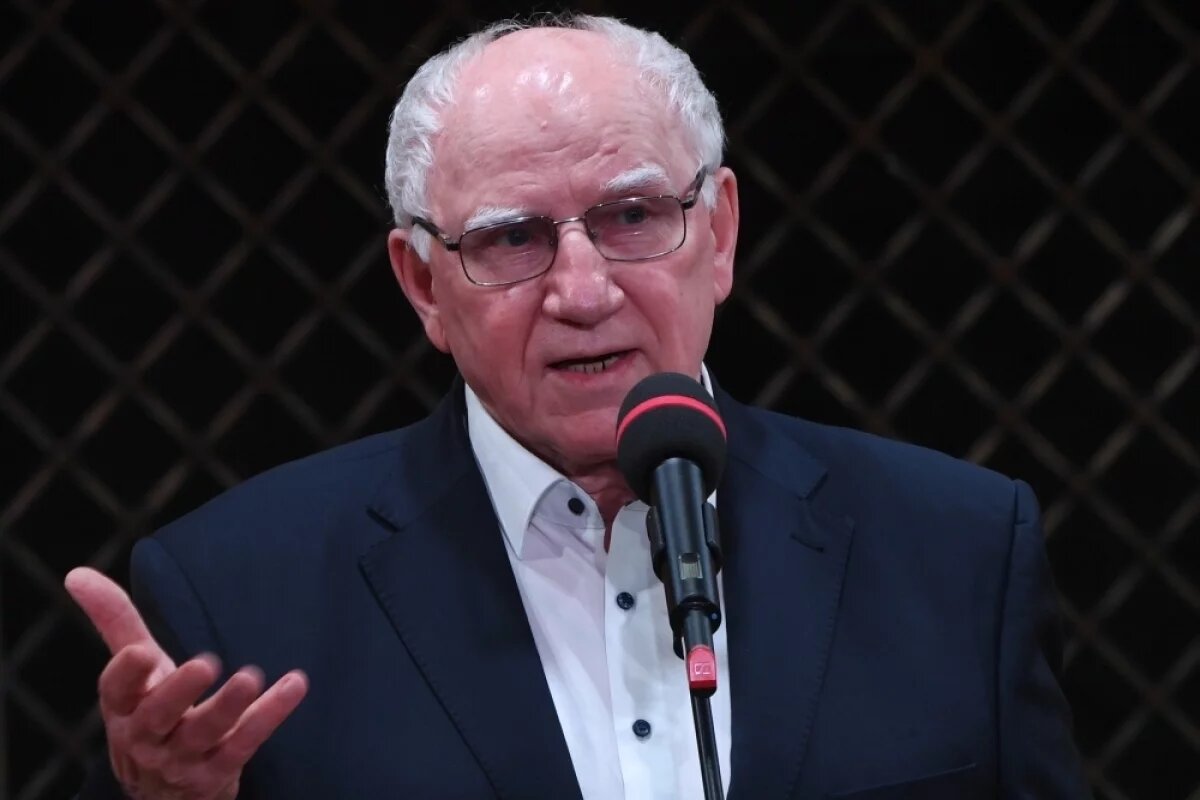    Валерий Александрович Баринов — советский и российский актёр театра и кино, народный артист Российской Федерации. За годы карьеры снялся в более чем 200 российских фильмах и сериалах.